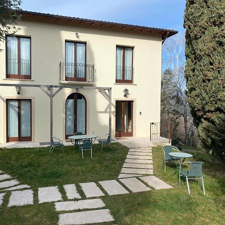 Apartamento Residenza Cipressi E Olivi Verona Exterior foto