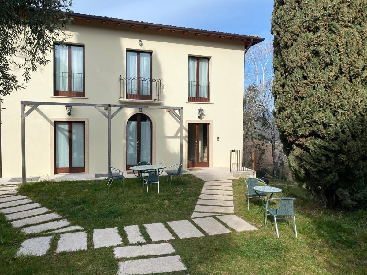Apartamento Residenza Cipressi E Olivi Verona Exterior foto