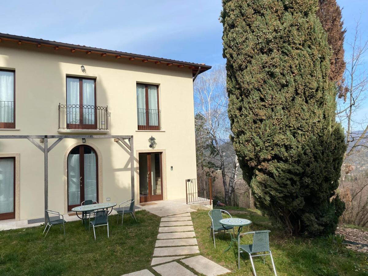 Apartamento Residenza Cipressi E Olivi Verona Exterior foto