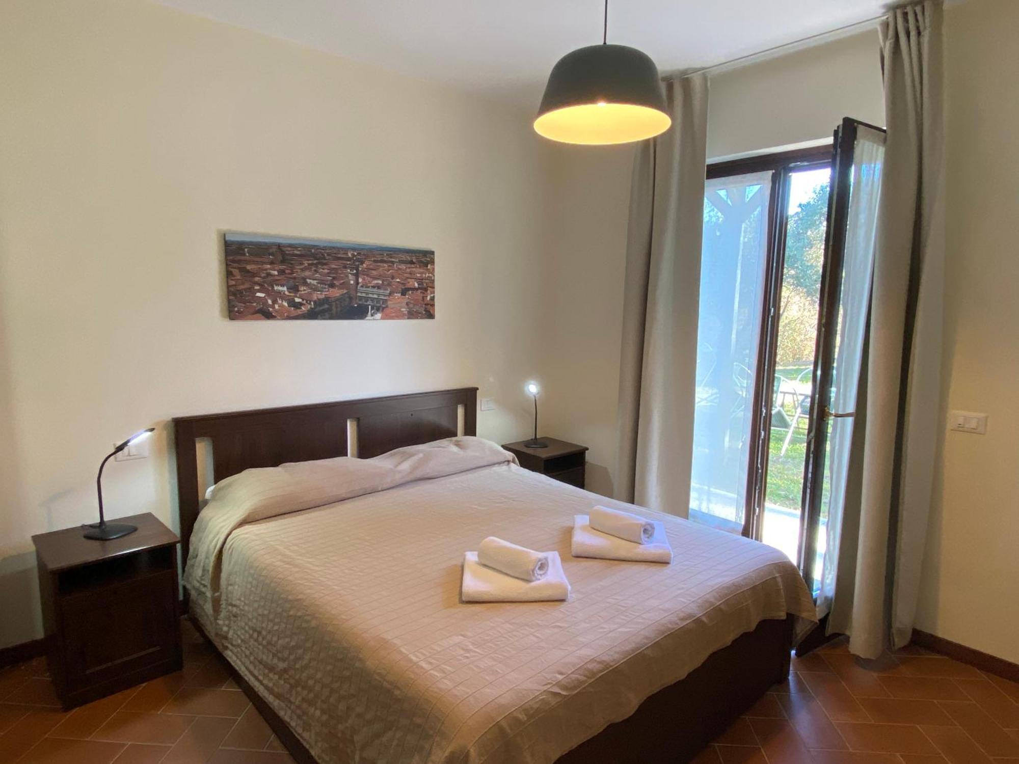 Apartamento Residenza Cipressi E Olivi Verona Exterior foto