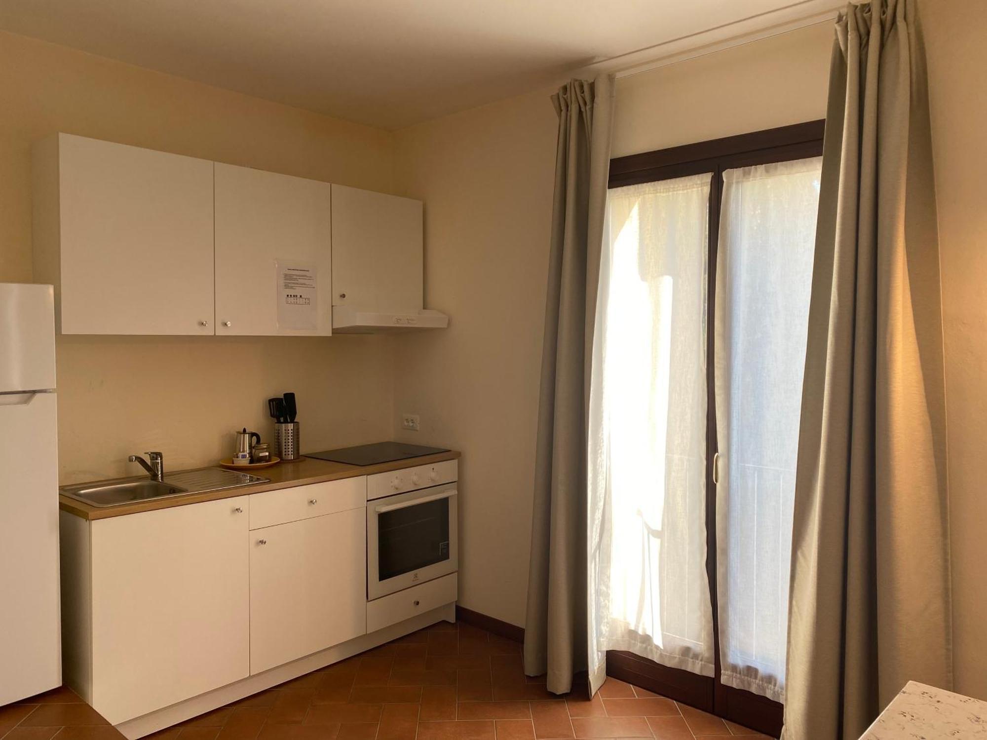 Apartamento Residenza Cipressi E Olivi Verona Exterior foto