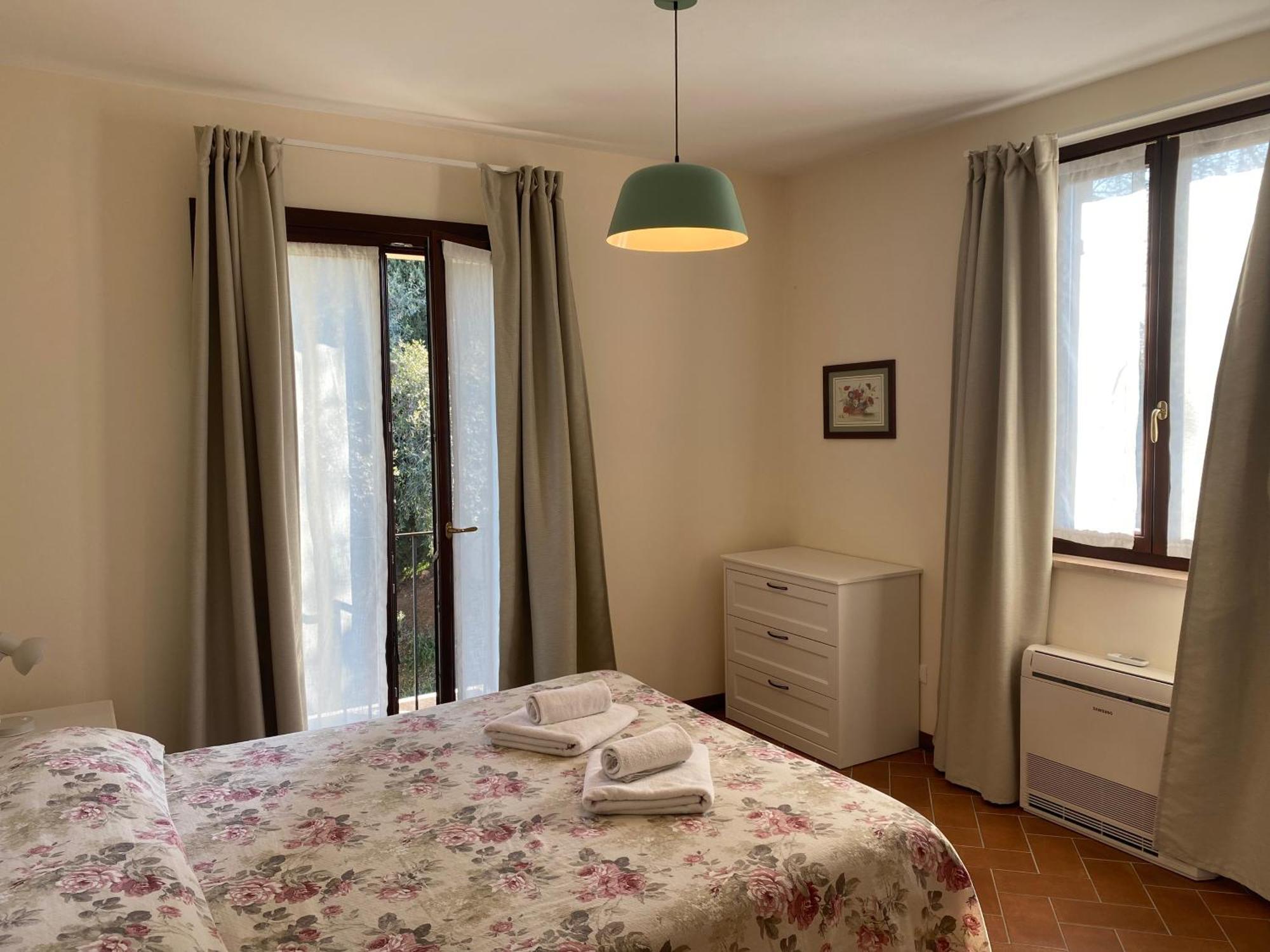 Apartamento Residenza Cipressi E Olivi Verona Exterior foto