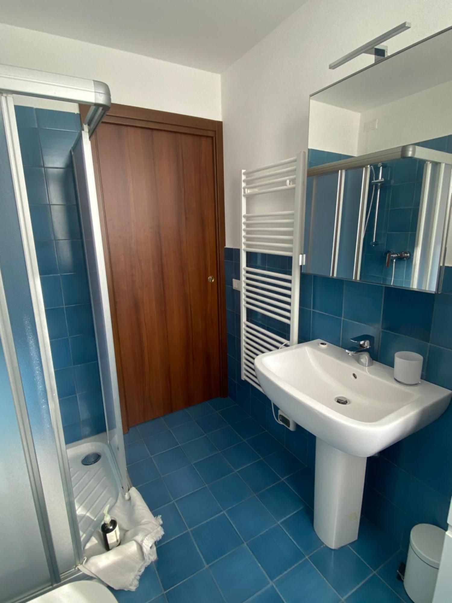 Apartamento Residenza Cipressi E Olivi Verona Exterior foto