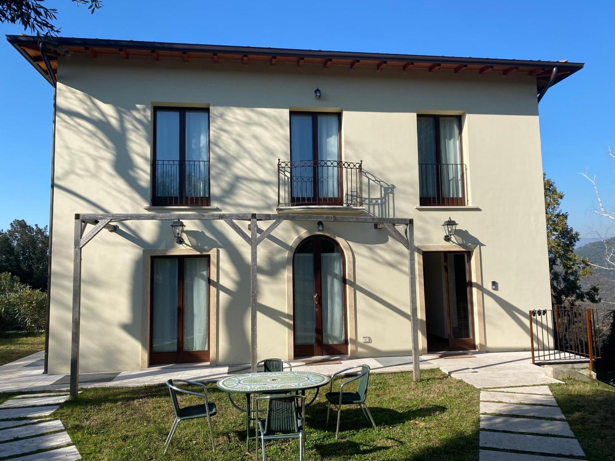 Apartamento Residenza Cipressi E Olivi Verona Exterior foto