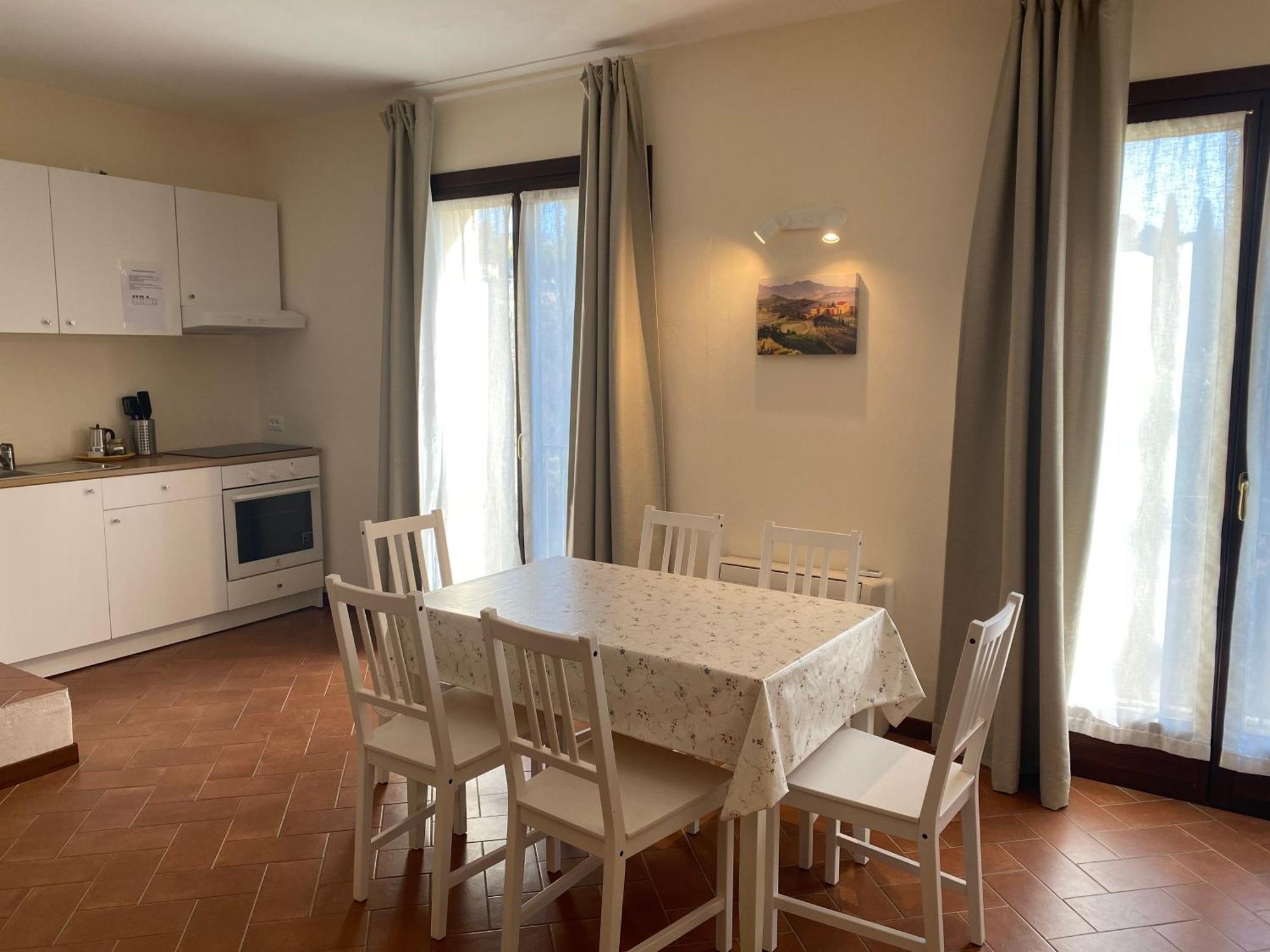 Apartamento Residenza Cipressi E Olivi Verona Exterior foto