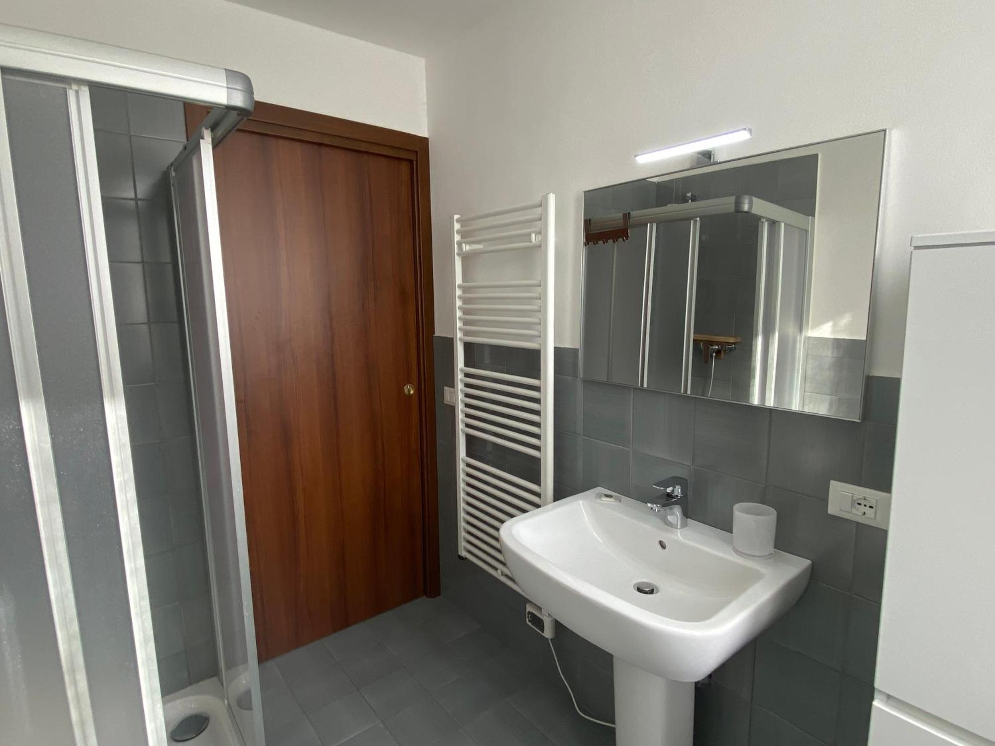 Apartamento Residenza Cipressi E Olivi Verona Exterior foto